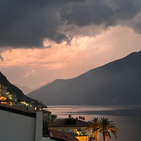 Villa Castello Only Room ลีโมเนซุลการ์ดา ภายนอก รูปภาพ