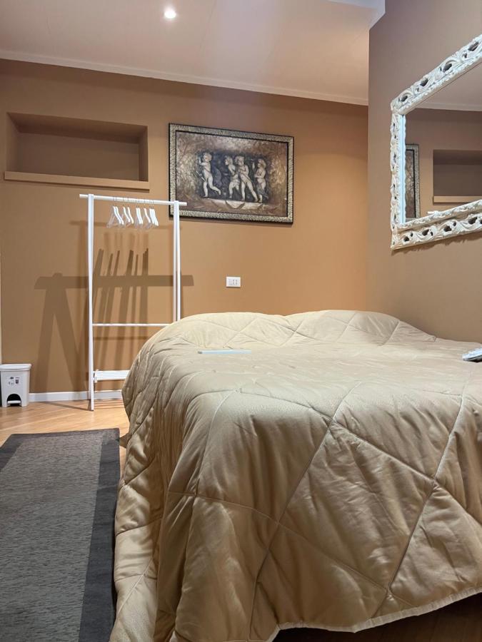 Villa Castello Only Room ลีโมเนซุลการ์ดา ภายนอก รูปภาพ